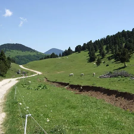 Le Mont Barral Hotel 2*
