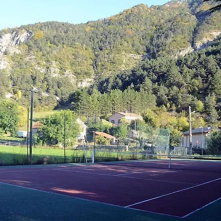 Le Mont Barral Creyers