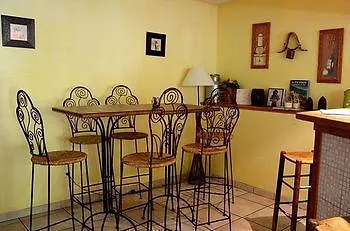 Hotel Le Mont Barral 2*